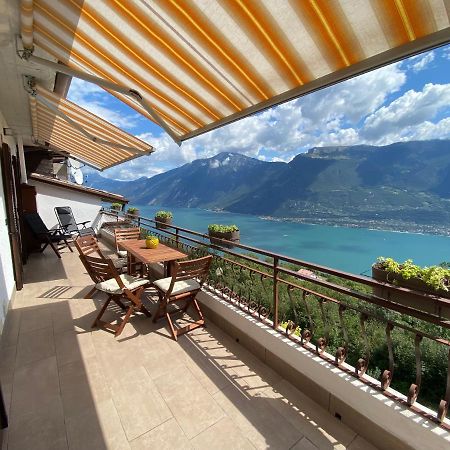 Casa Nonno Sergio Lake View By Gardadomusmea Tremosine Exterior photo