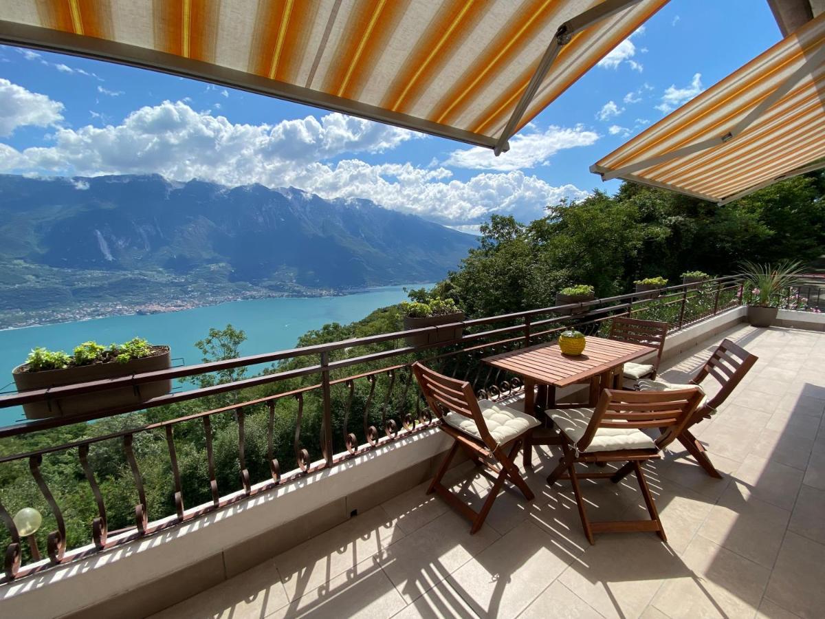 Casa Nonno Sergio Lake View By Gardadomusmea Tremosine Exterior photo